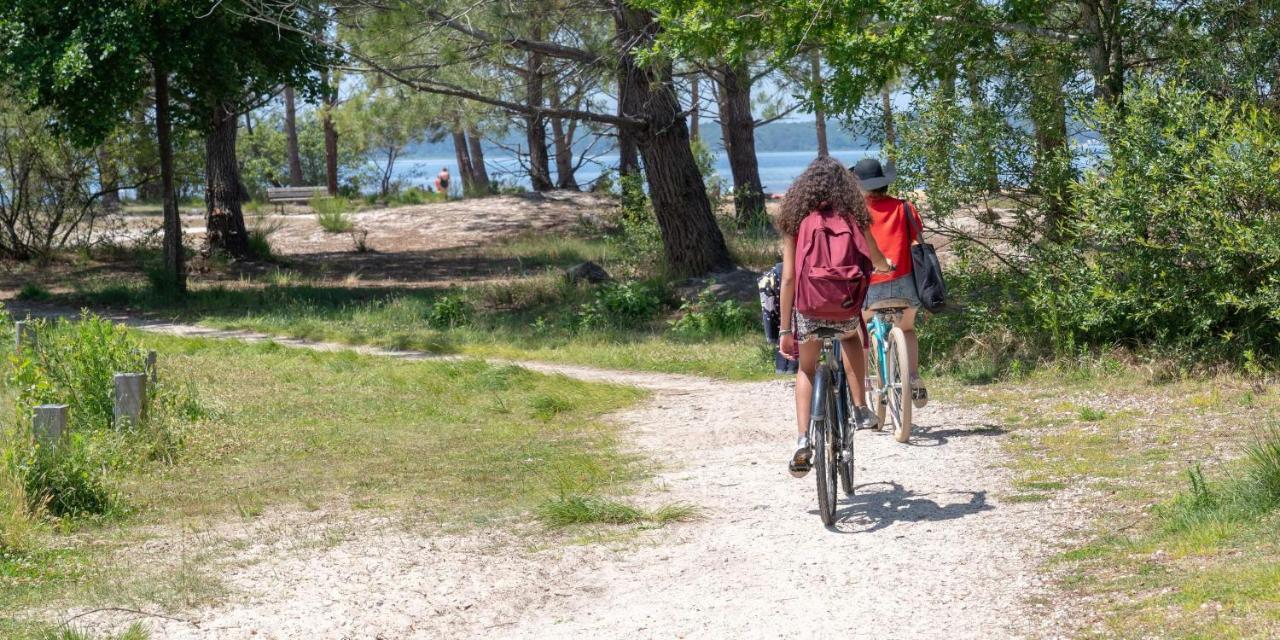 Appartement rénové et cosy dans résidence vacances *** Lacanau Esterno foto